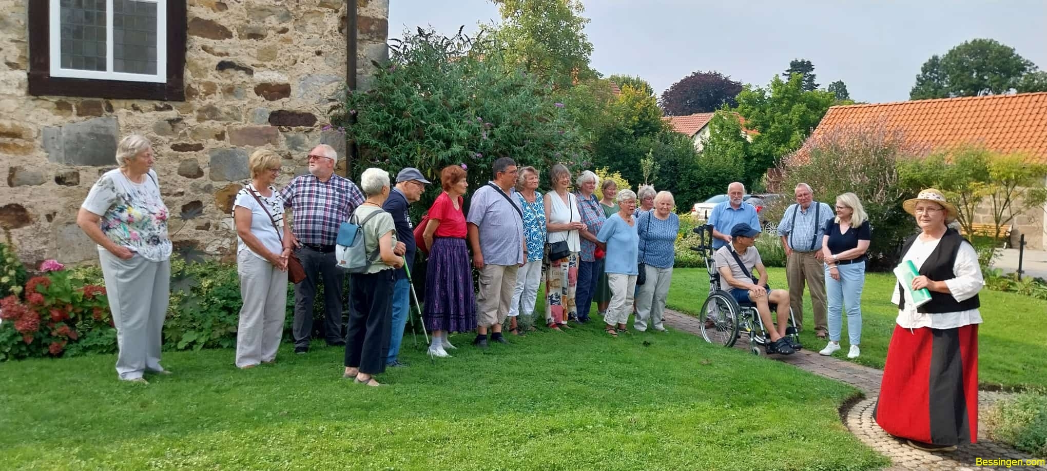 Du betrachtest gerade Bericht Besuch Klostergarten Marienau vom DRK